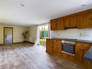 Dining kitchen- click for photo gallery